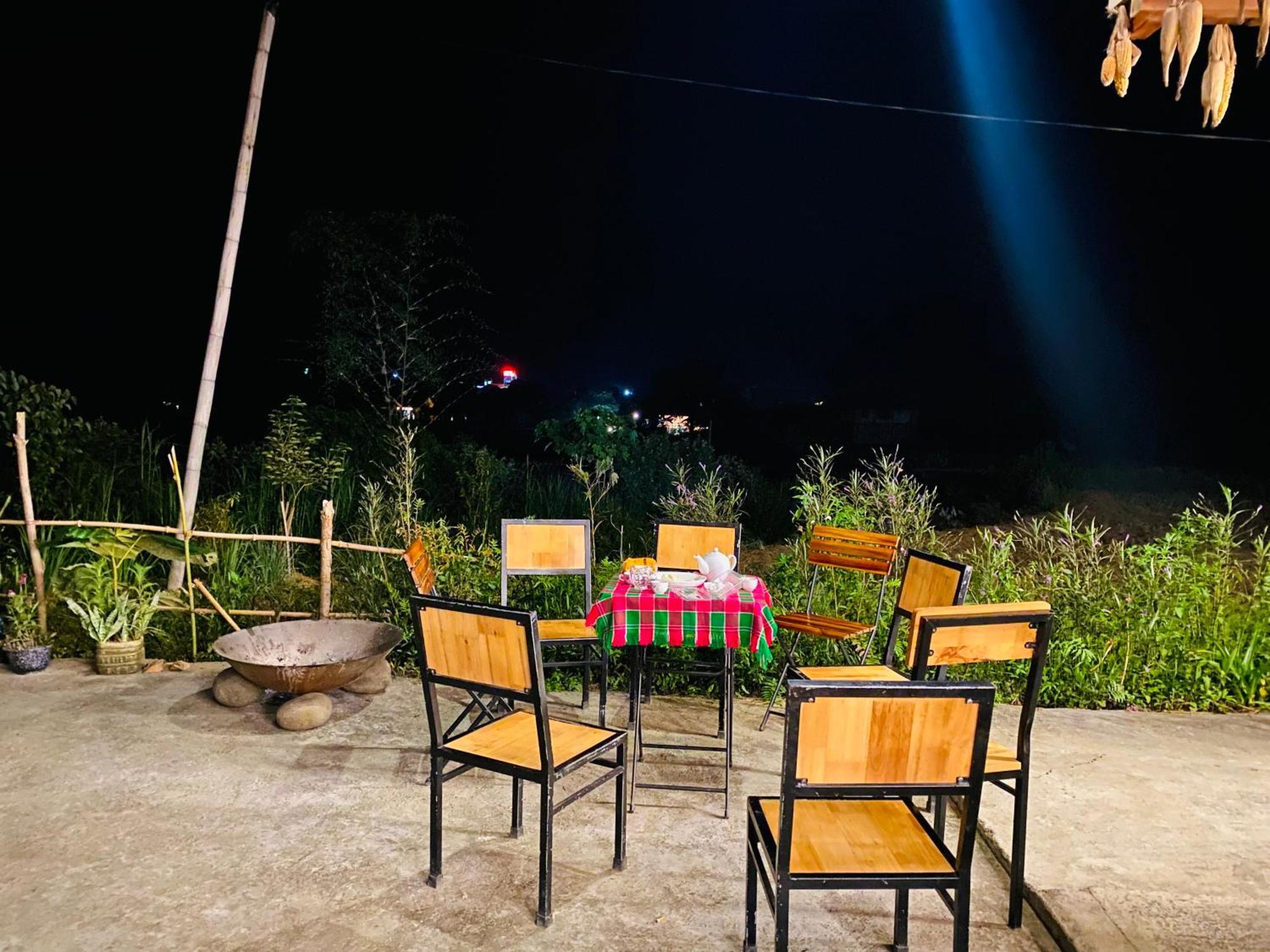 Du Gia Field View Homestay Làng Cac Eksteriør billede