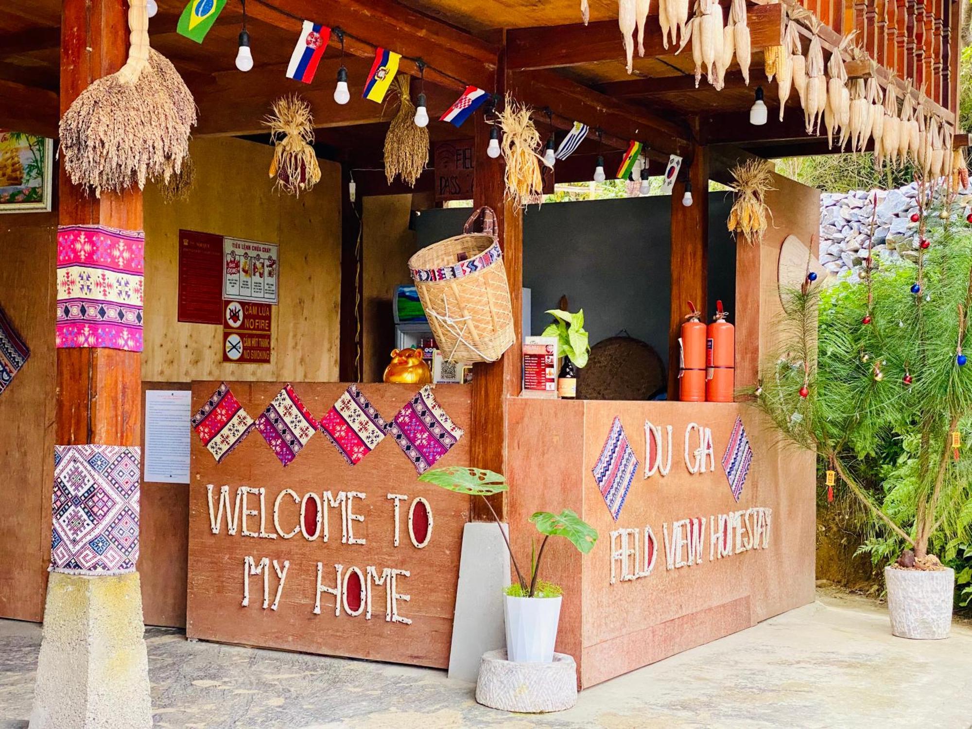 Du Gia Field View Homestay Làng Cac Eksteriør billede