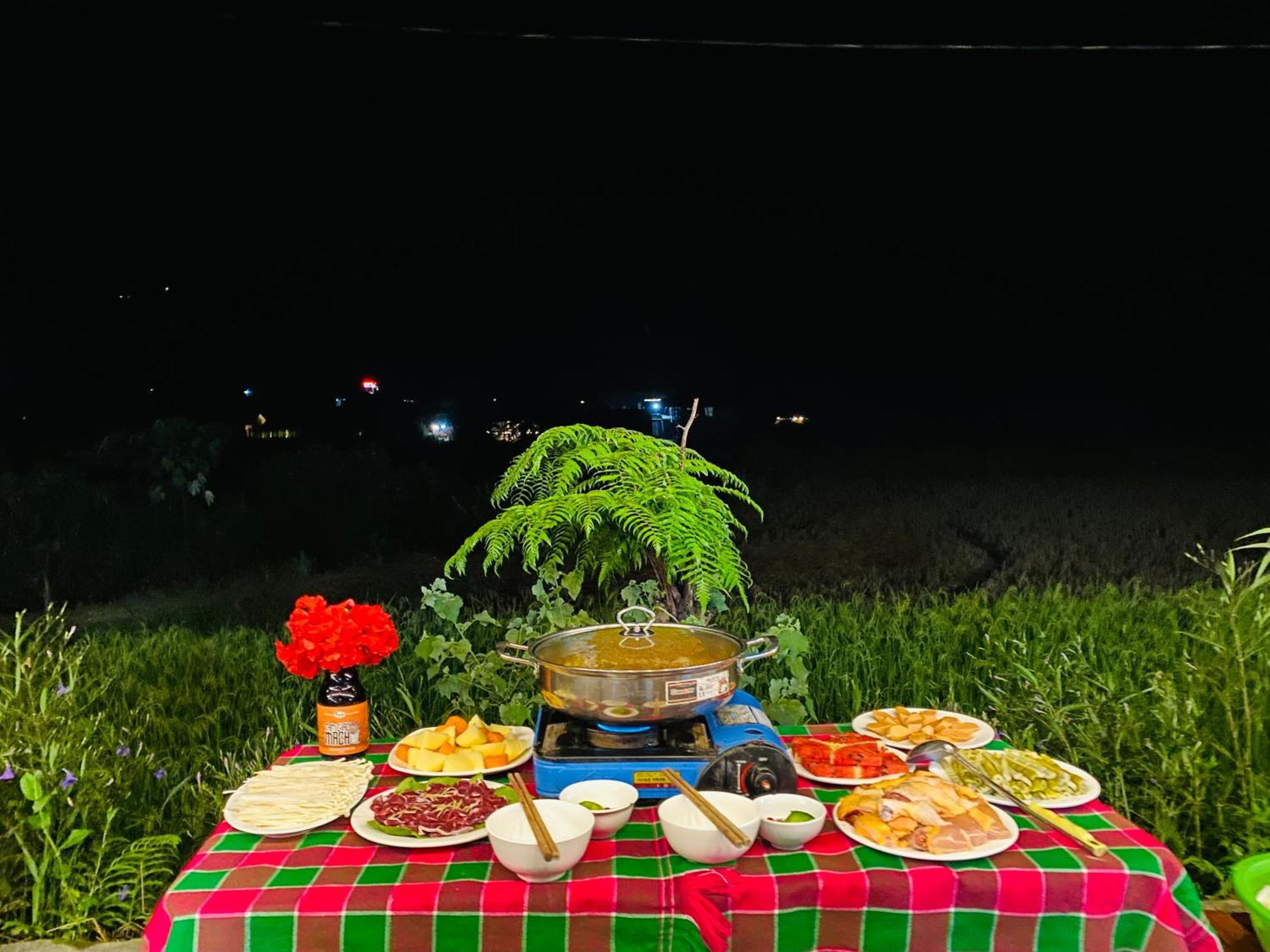Du Gia Field View Homestay Làng Cac Eksteriør billede